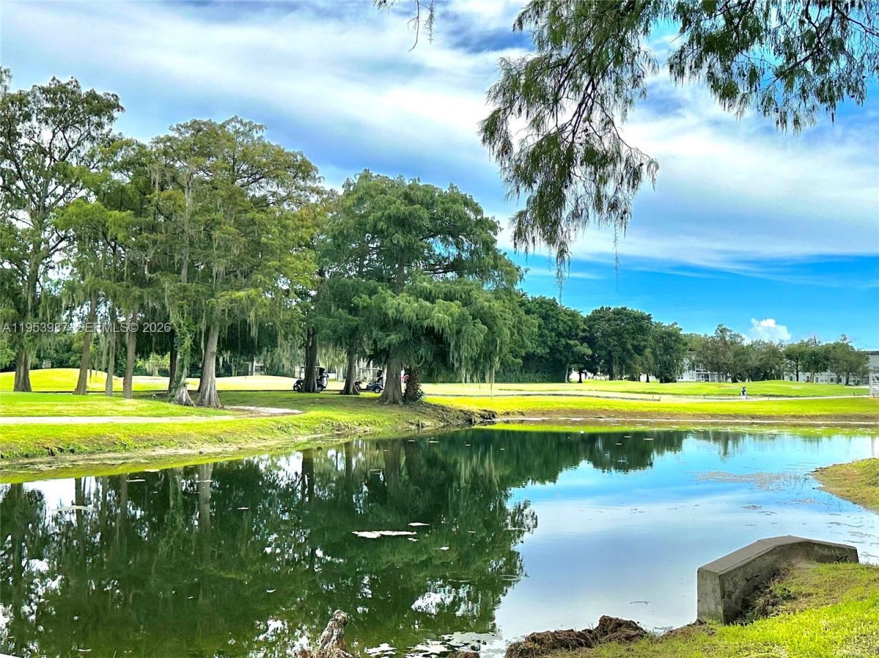 8000 Fairview Dr, Unit 203, Tamarac, FL 33321 Photo