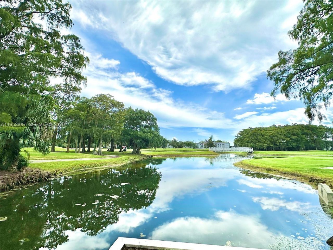 8000 Fairview Dr, Unit 203, Tamarac, FL 33321 Photo