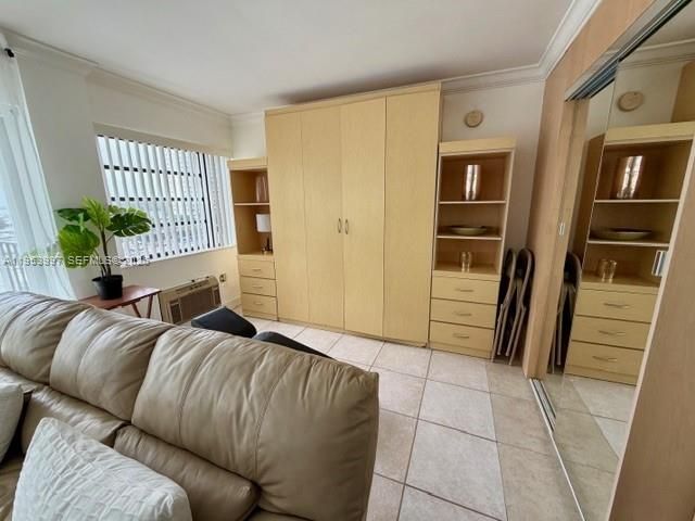 220 Kings Point Dr, Unit 501, Sunny Isles Beach, FL 33160 Photo