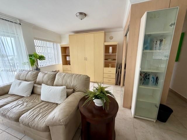 220 Kings Point Dr, Unit 501, Sunny Isles Beach, FL 33160 Photo