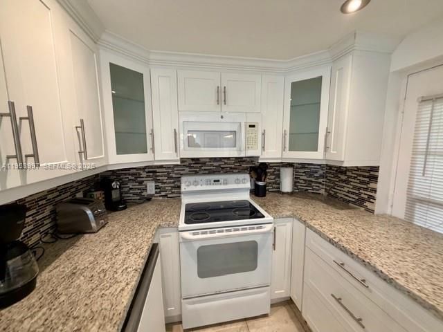 220 Kings Point Dr, Unit 501, Sunny Isles Beach, FL 33160 Photo