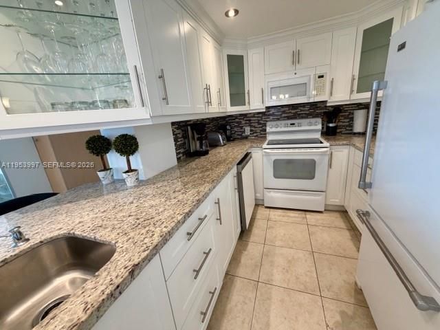 220 Kings Point Dr, Unit 501, Sunny Isles Beach, FL 33160 Photo