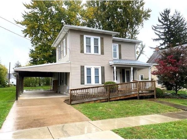 41 Third St, Shelby, OH 44875