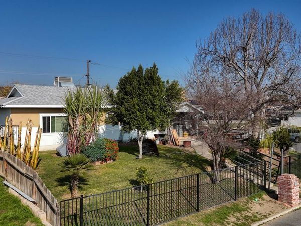 6918 Niles Street, Bakersfield, CA 93306