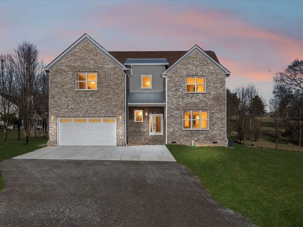 1054 Nichols Cir E, Gallatin, TN 37066