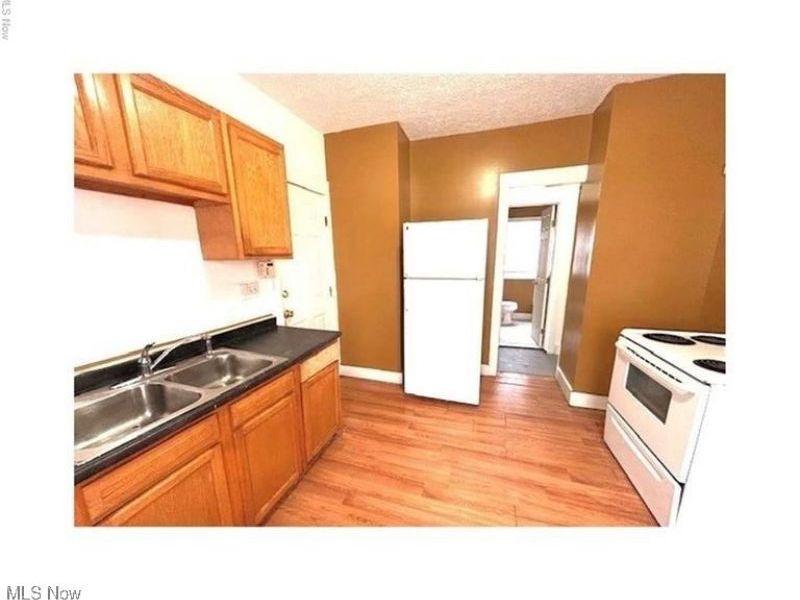 13436 - 13438 Hartford Road, East Cleveland, OH 44112 Photo 2