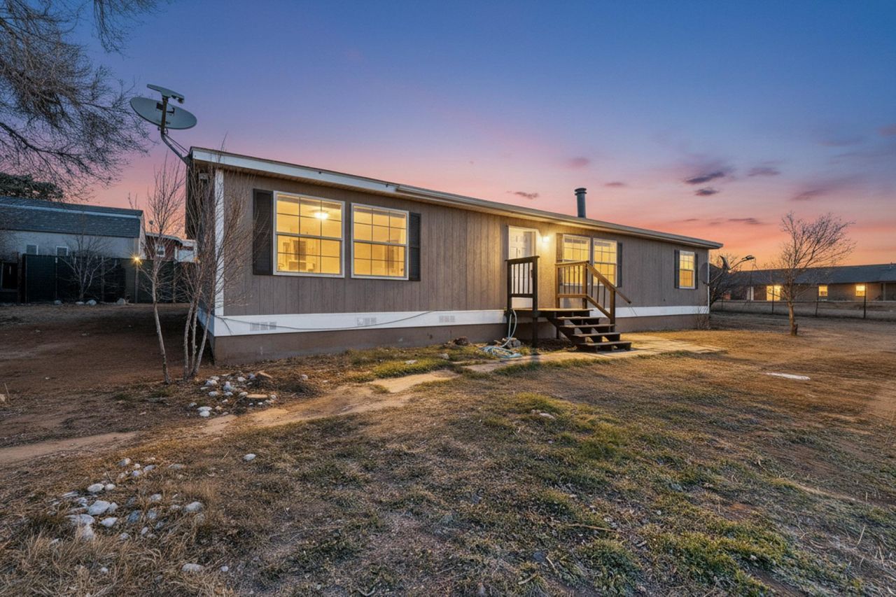 18 Buck Road, Edgewood, NM 87015 Main Photo