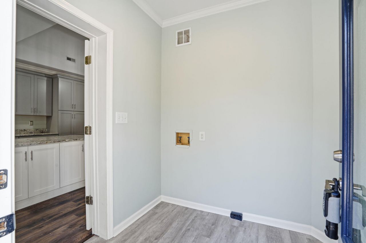 9450 Savannah Highway Photo 6