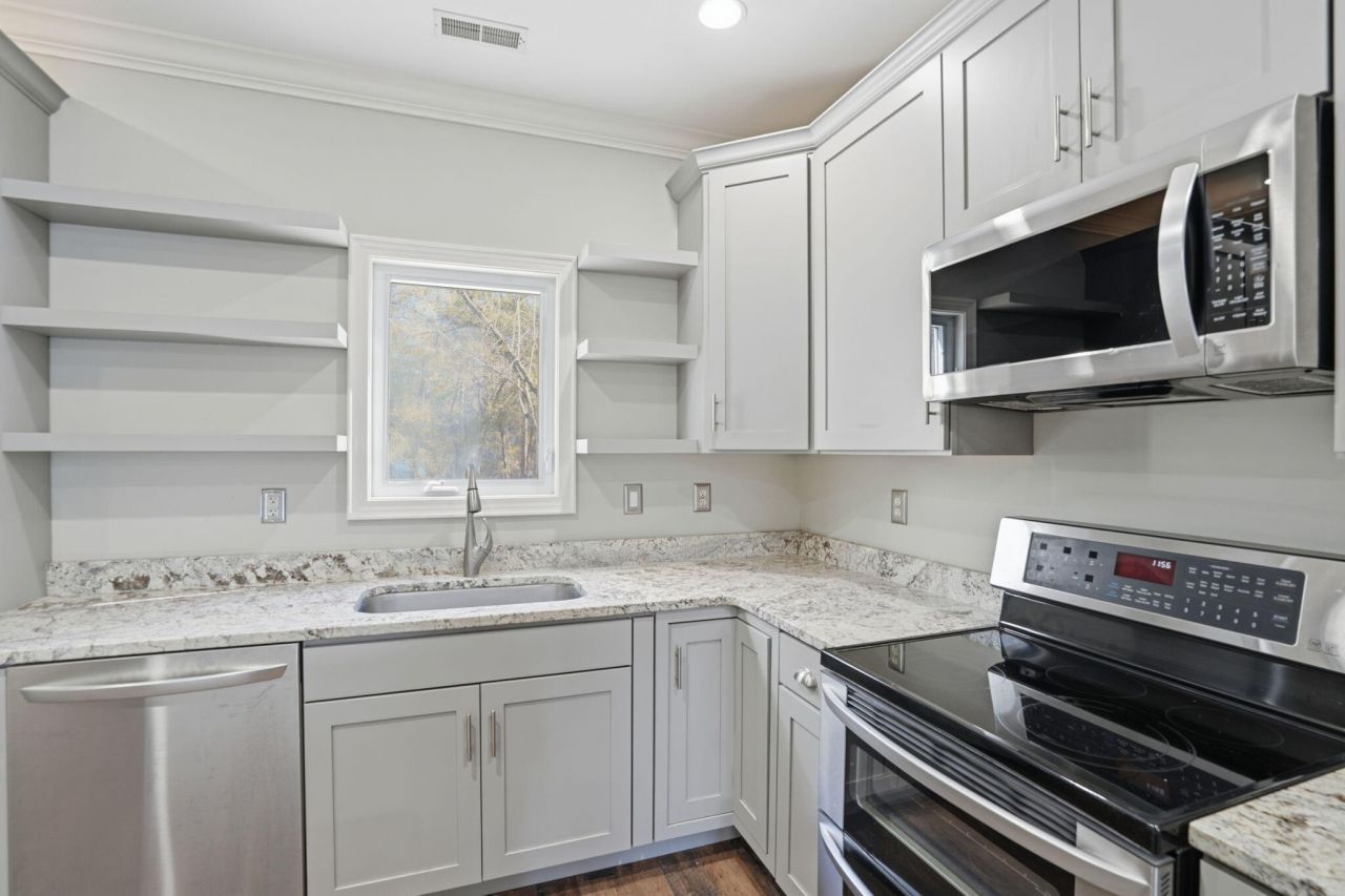 9450 Savannah Highway Photo 9