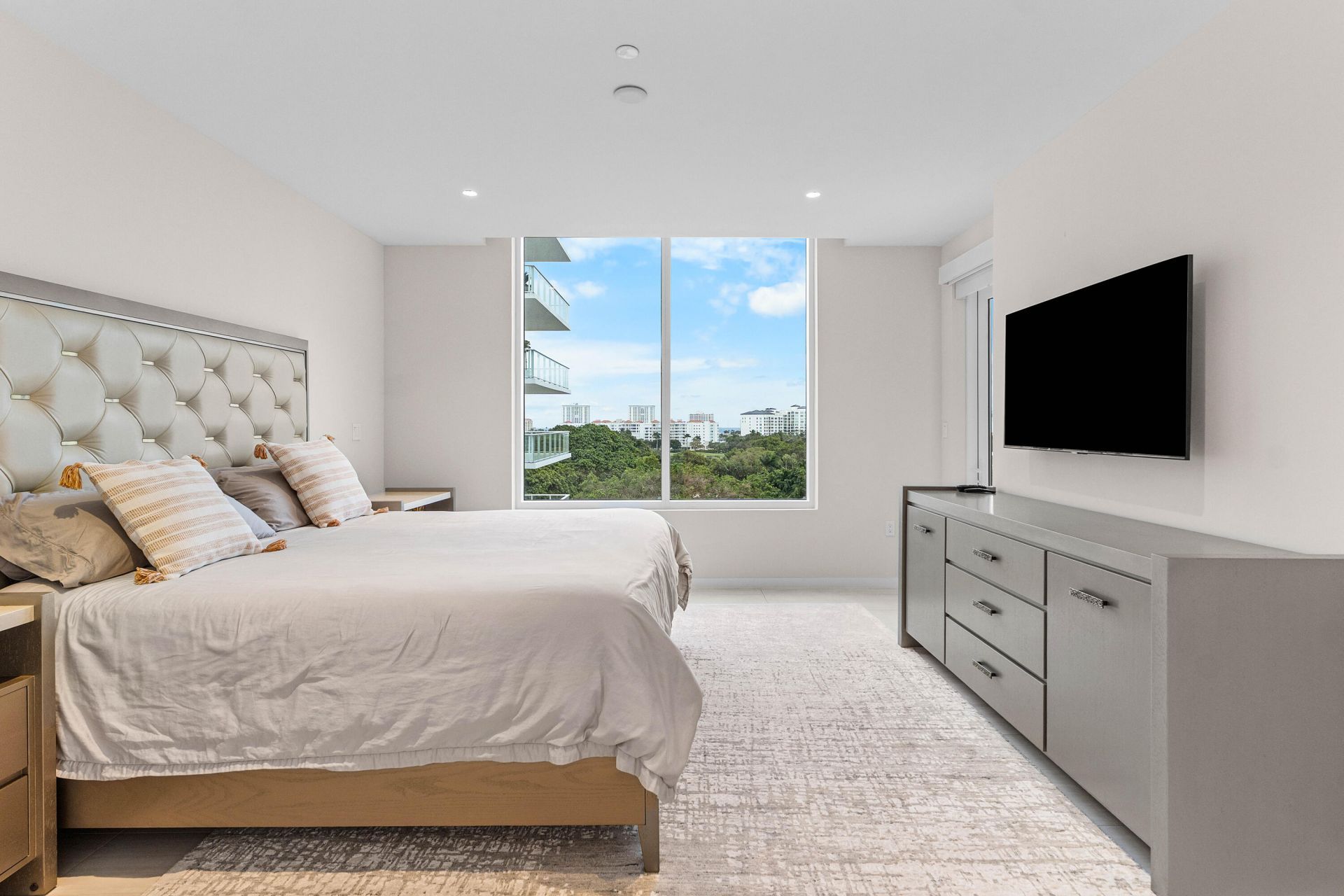 200 SE Mizner Boulevard, Unit 707, Boca Raton, FL 33432 Photo