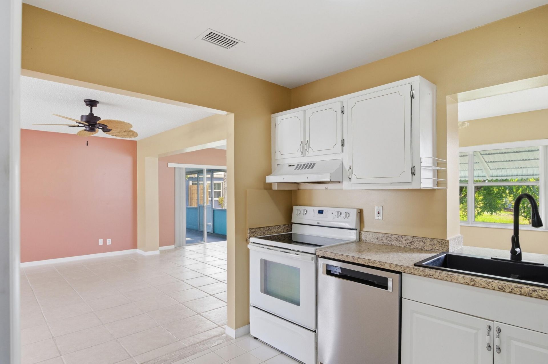 7288 Pine Park Drive N, Lake Worth, FL 33467 Photo