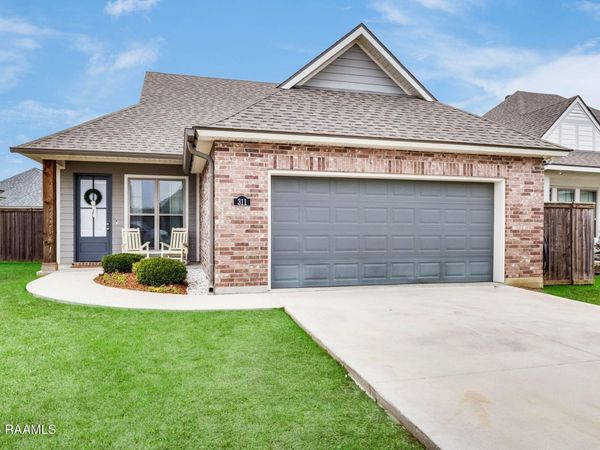 311 Adry Lane, Youngsville, LA 70592