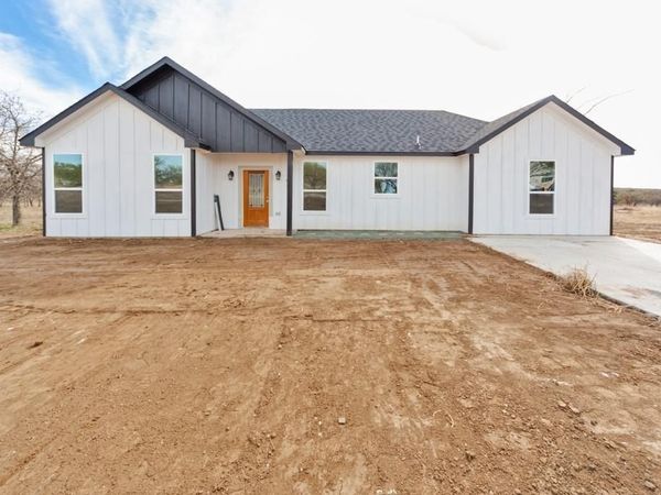 163 Cactus Canyon Drive, Bridgeport, TX 76426