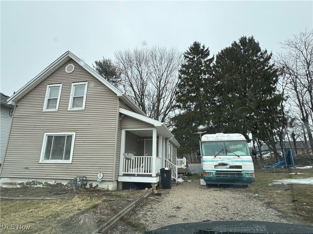 5308 Benefit Avenue, Ashtabula, OH 44004 Main Photo