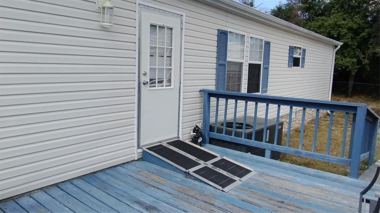 28515 Poinsettia Avenue, Paisley, FL 32767 Photo