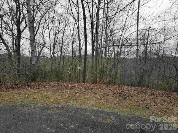 116 Commanche Court , Statesville, NC 28677