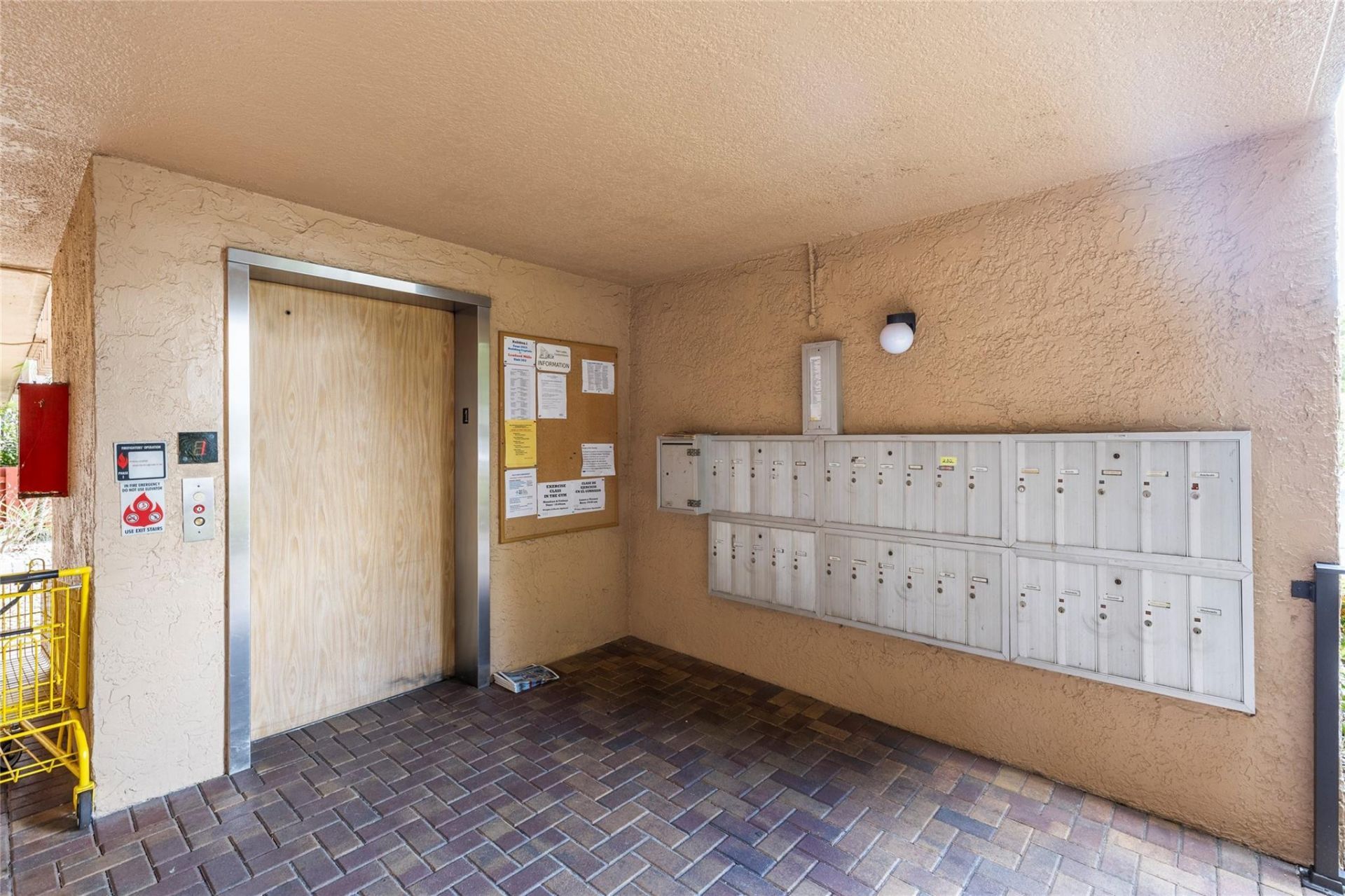 480 NW 76th Avenue, Unit 407, Margate, FL 33063 Photo