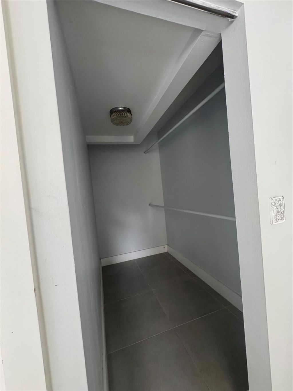 9235a Lagoon Place, Unit 310, Davie, FL 33324 Photo