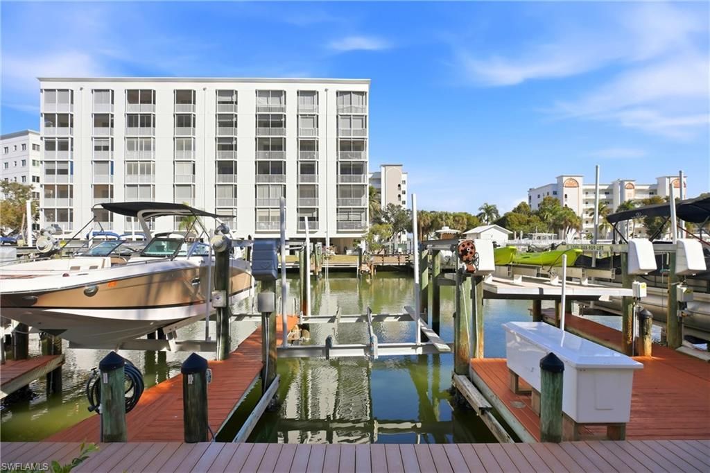 4421 Bay Beach Ln, Unit 611, Fort Myers Beach, FL 33931 Photo