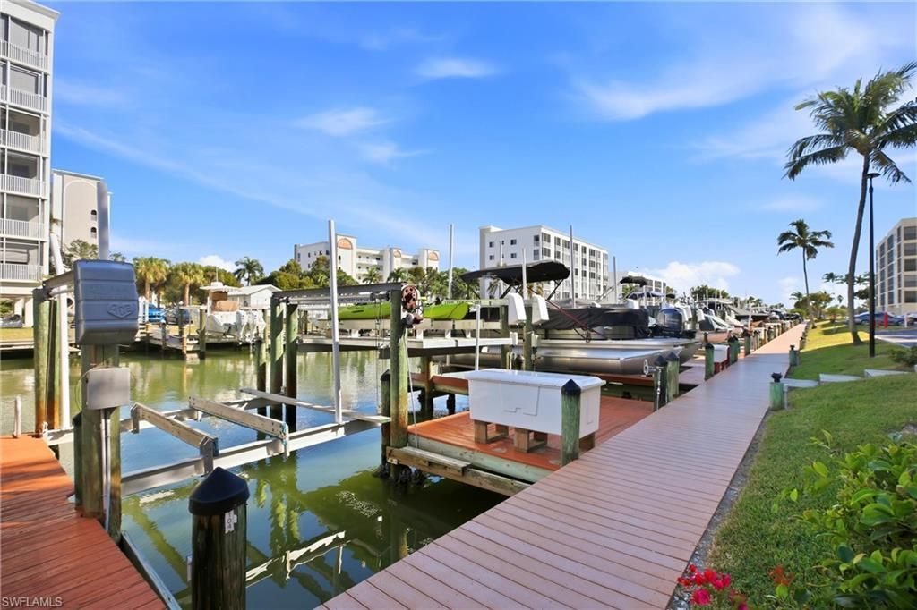 4421 Bay Beach Ln, Unit 611, Fort Myers Beach, FL 33931 Photo