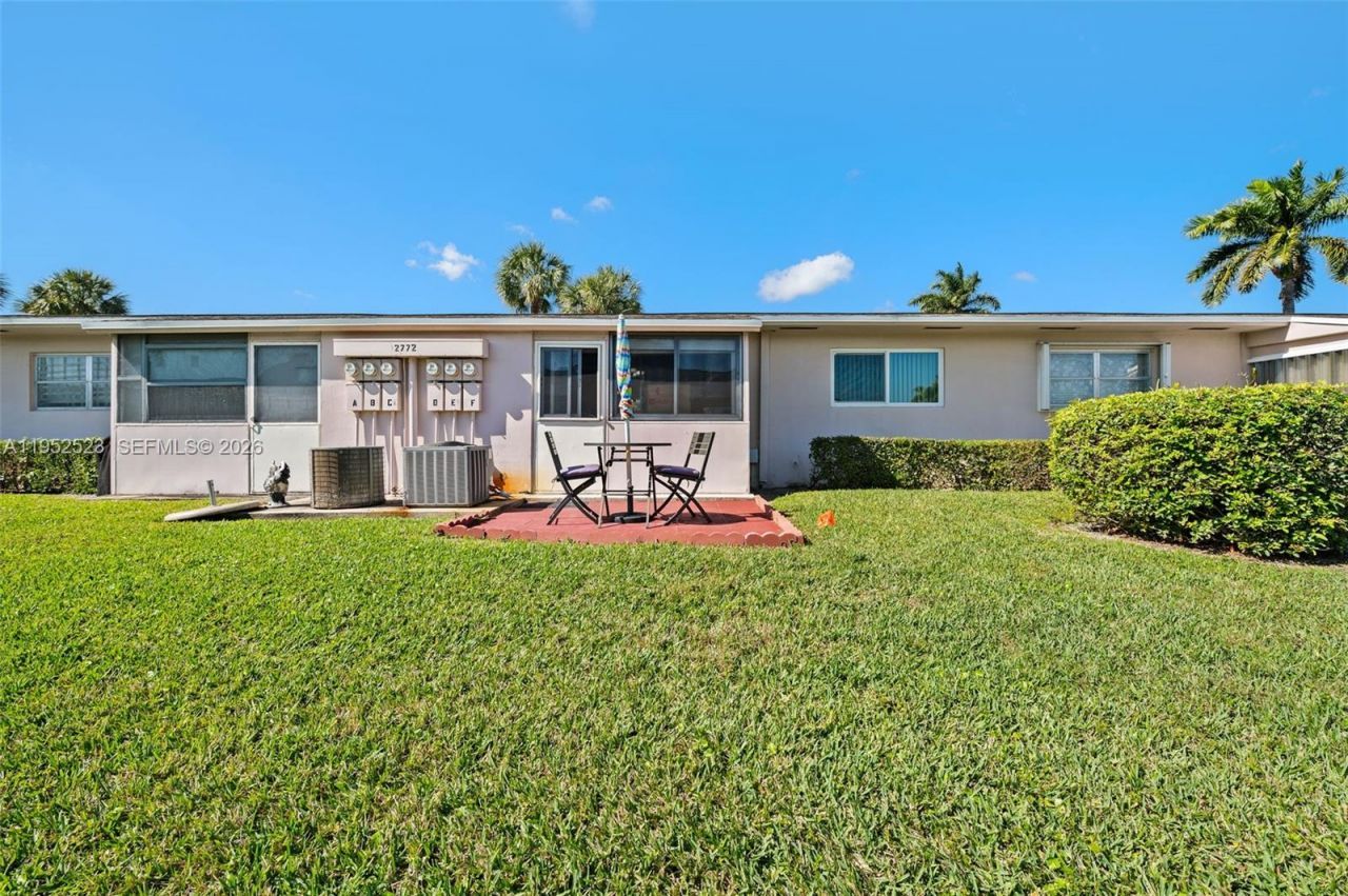 2772 Dudley Dr E, Unit D, West Palm Beach, FL 33415 Photo