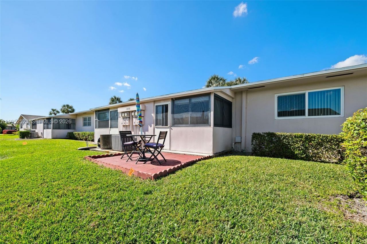 2772 Dudley Dr E, Unit D, West Palm Beach, FL 33415 Photo