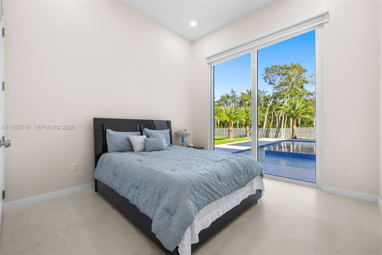 7301 SW 173rd St, Palmetto Bay, FL 33157 Photo