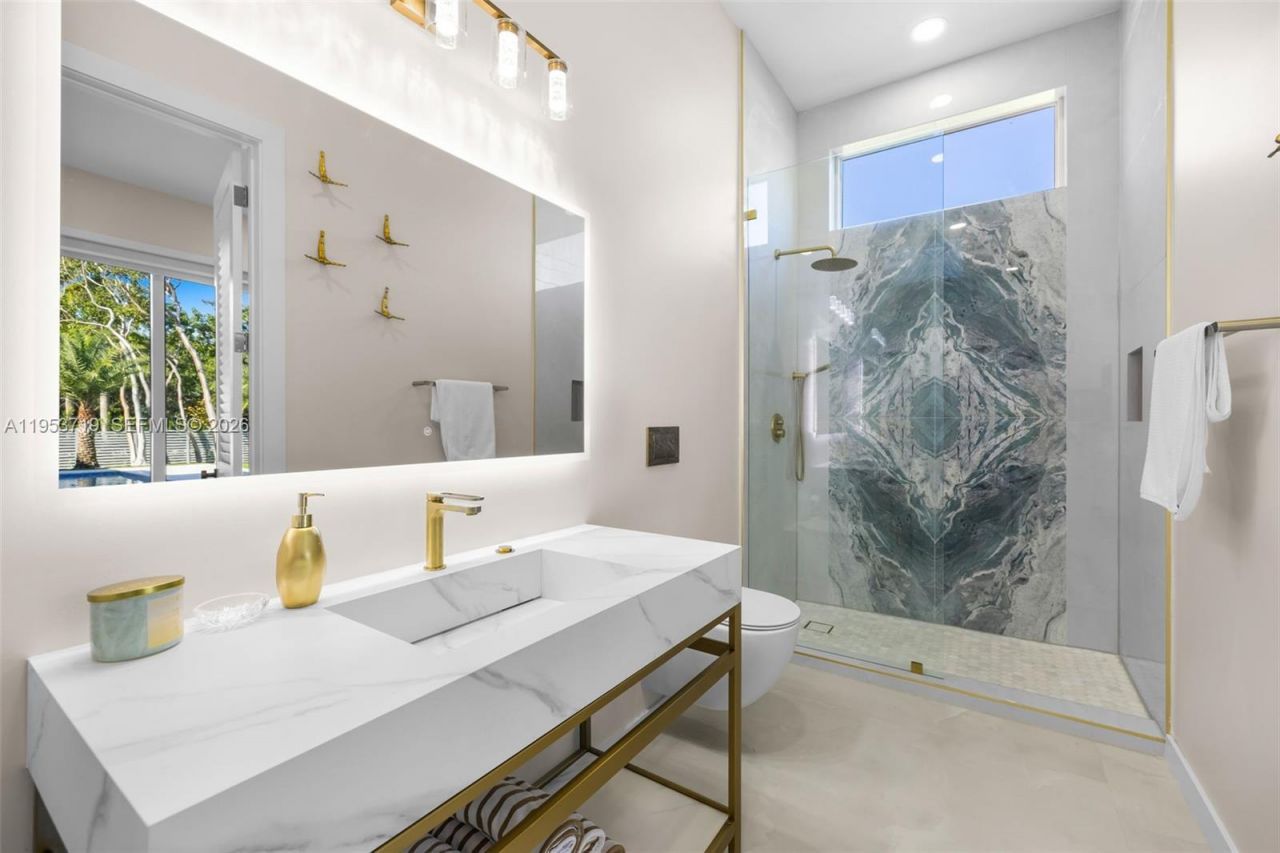 7301 SW 173rd St, Palmetto Bay, FL 33157 Photo