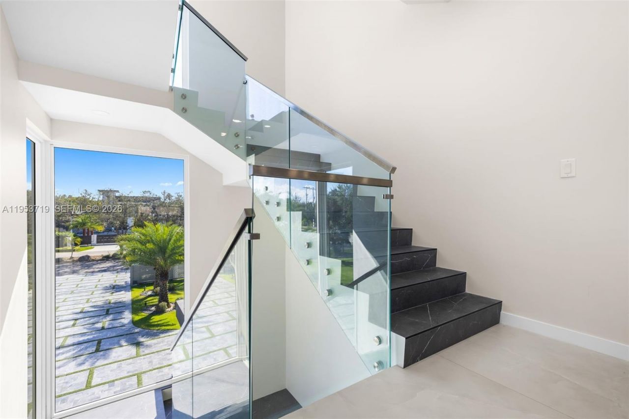 7301 SW 173rd St, Palmetto Bay, FL 33157 Photo