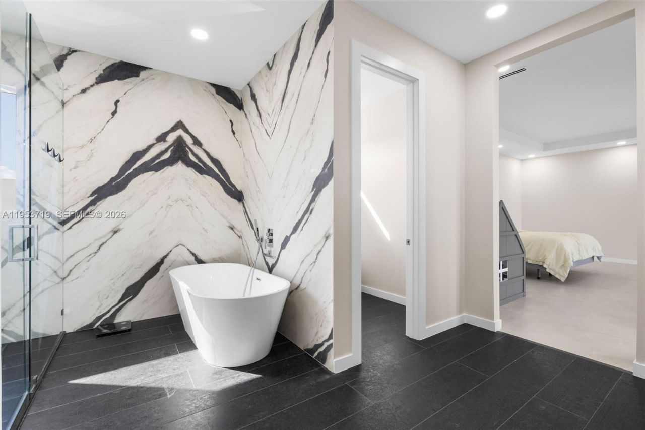 7301 SW 173rd St, Palmetto Bay, FL 33157 Photo