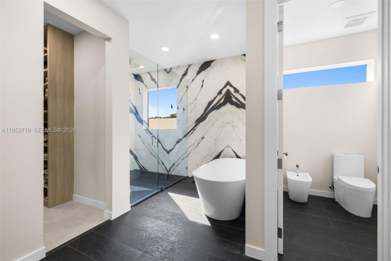 7301 SW 173rd St, Palmetto Bay, FL 33157 Photo