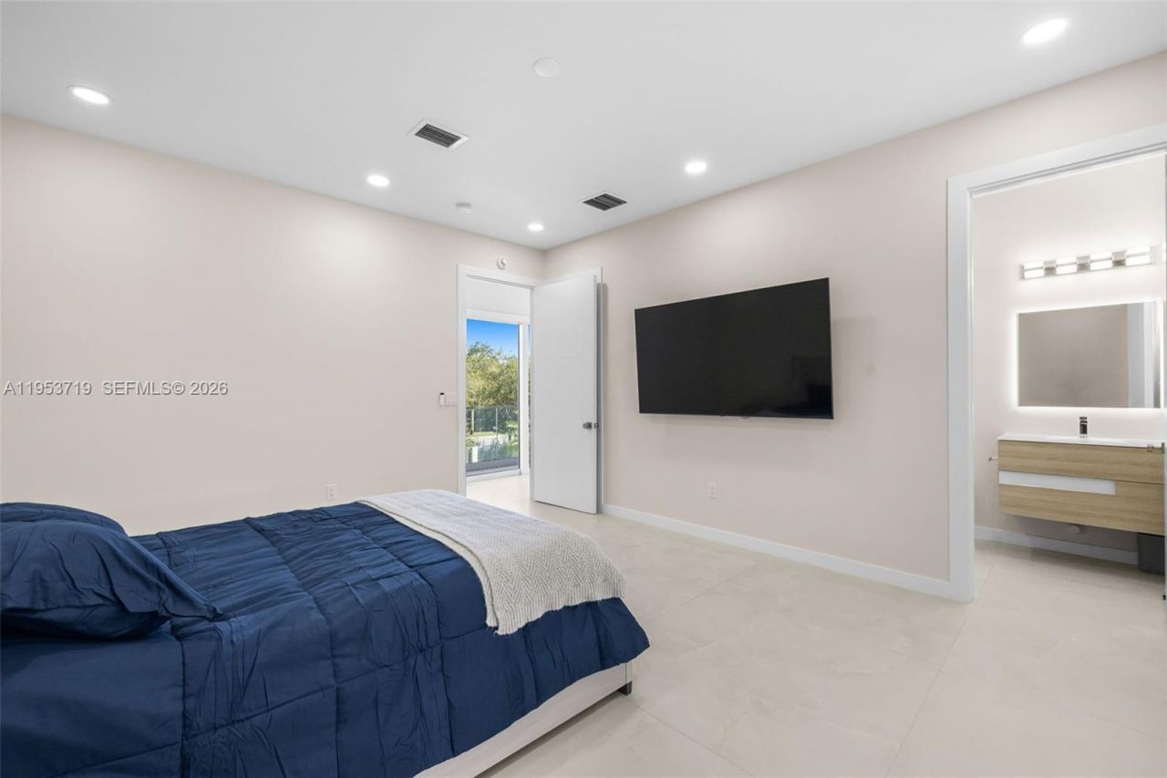 7301 SW 173rd St, Palmetto Bay, FL 33157 Photo