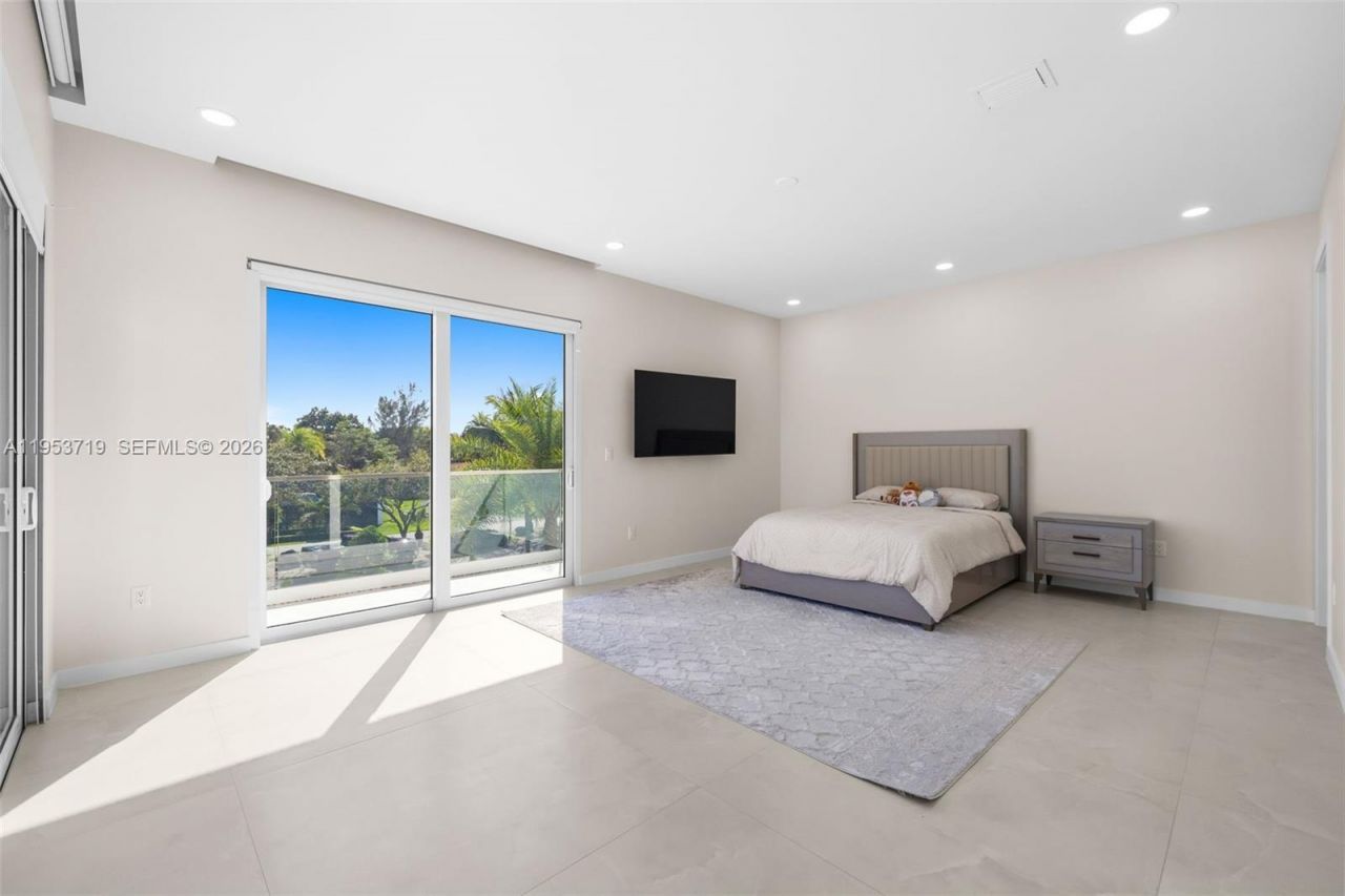 7301 SW 173rd St, Palmetto Bay, FL 33157 Photo