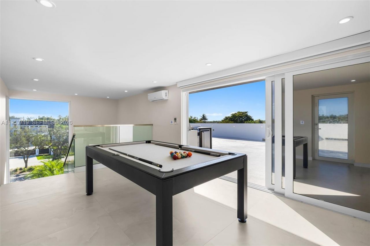 7301 SW 173rd St, Palmetto Bay, FL 33157 Photo