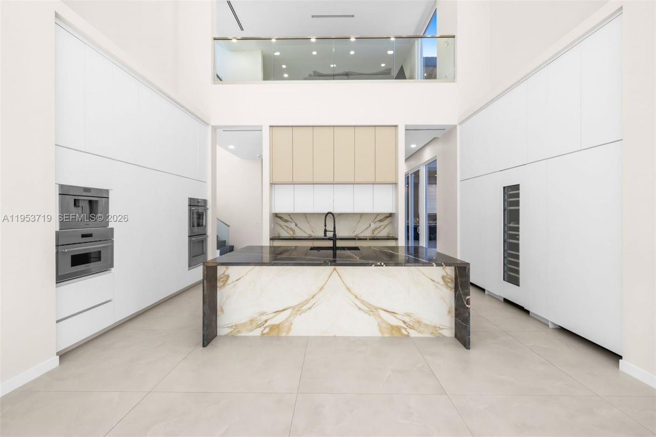 7301 SW 173rd St, Palmetto Bay, FL 33157 Photo