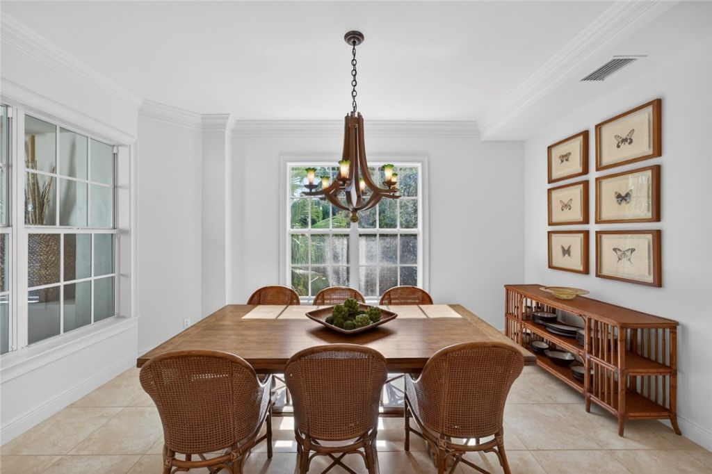 104 Island Plantation Terrace, Unit 204, Vero Beach, FL 32963 Photo