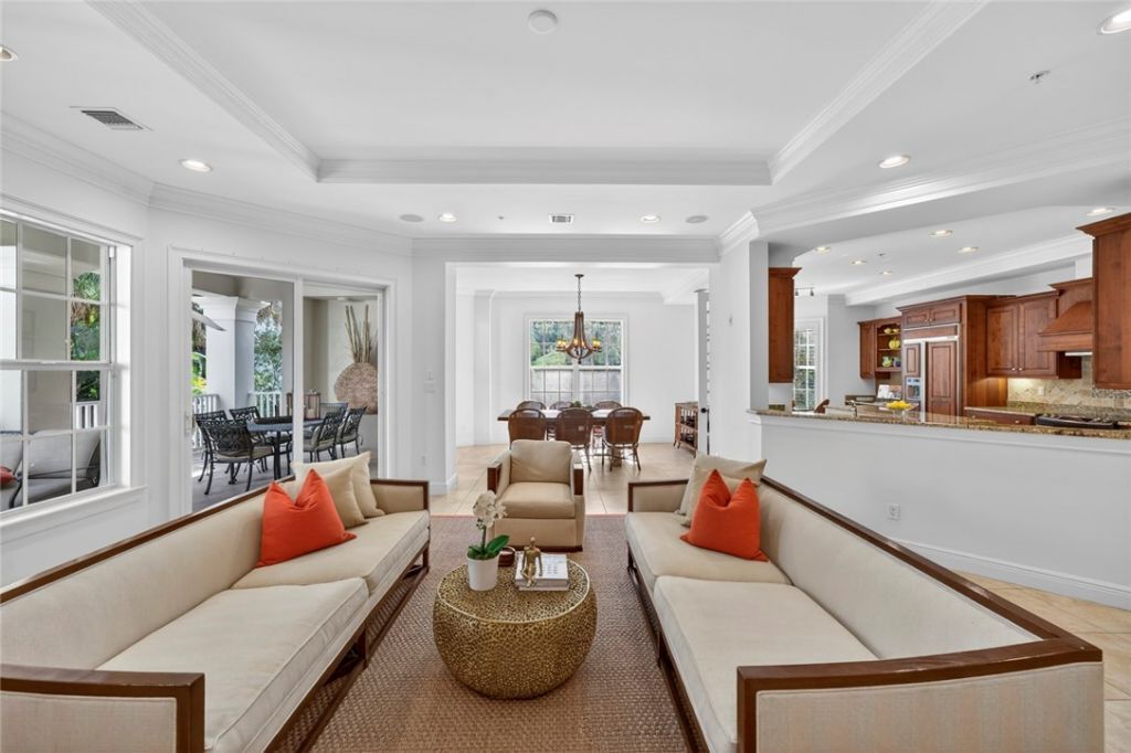 104 Island Plantation Terrace, Unit 204, Vero Beach, FL 32963 Photo