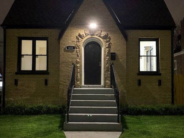 633 E 153rd Street, Phoenix, IL 60426