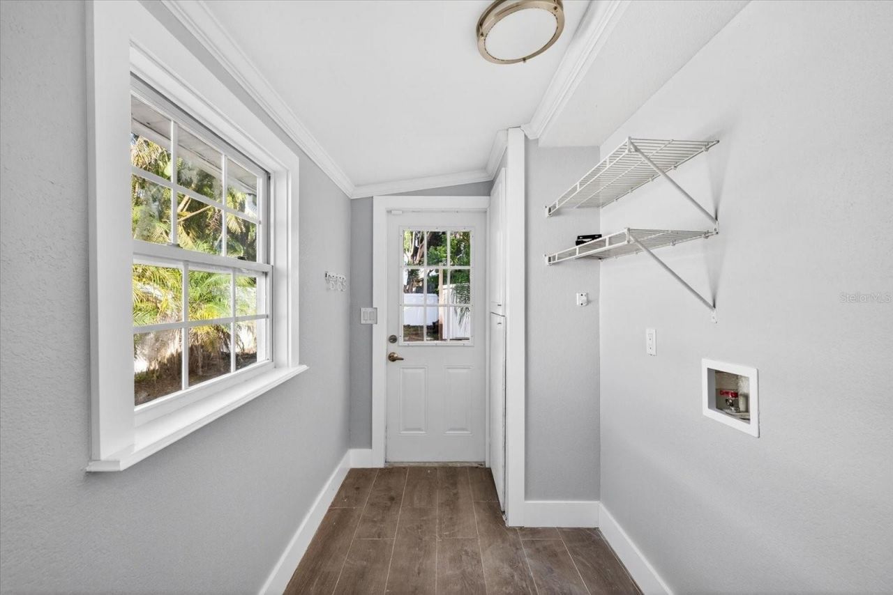 9015 Bay Street Ne, Saint Petersburg, FL 33702 Photo