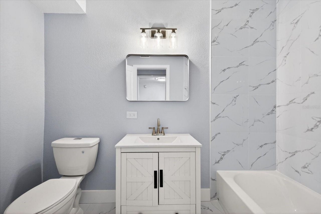 9015 Bay Street Ne, Saint Petersburg, FL 33702 Photo