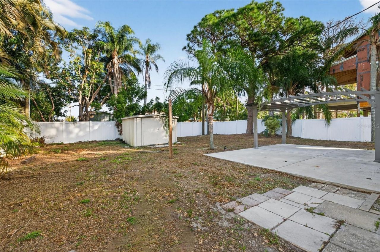 9015 Bay Street Ne, Saint Petersburg, FL 33702 Photo