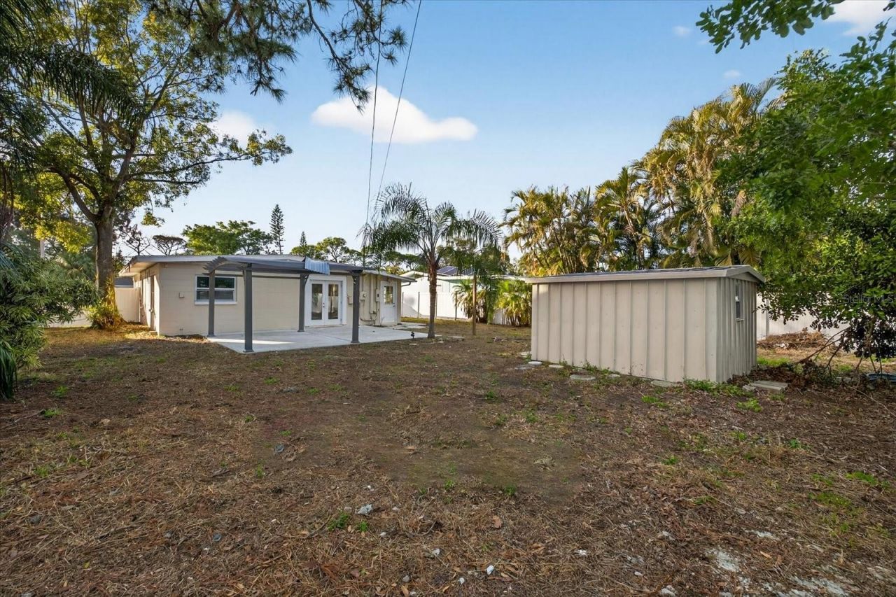 9015 Bay Street Ne, Saint Petersburg, FL 33702 Photo