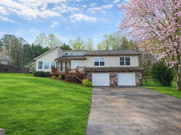 208 Windfield Drive, Woodstock, GA 30188