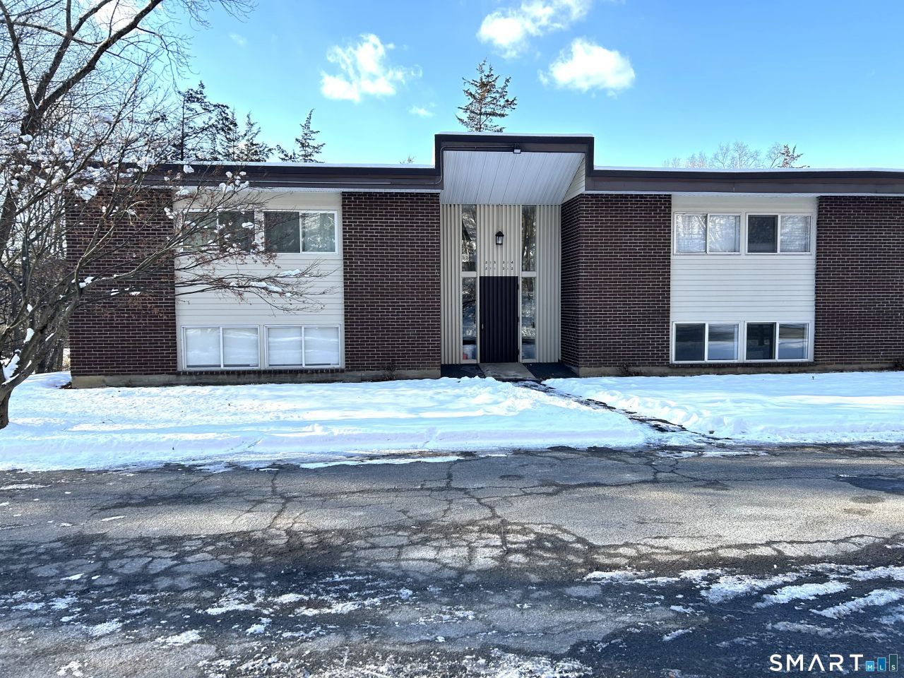 229 Bacon Pond, Unit 312, Woodbury, CT 06798 Main Photo