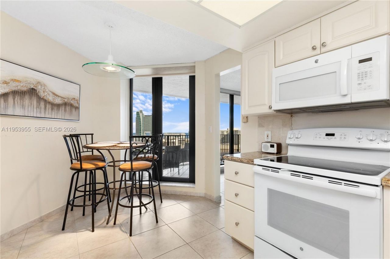 300 Three Islands Blvd , Unit 417, Hallandale Beach, FL 33009 Photo