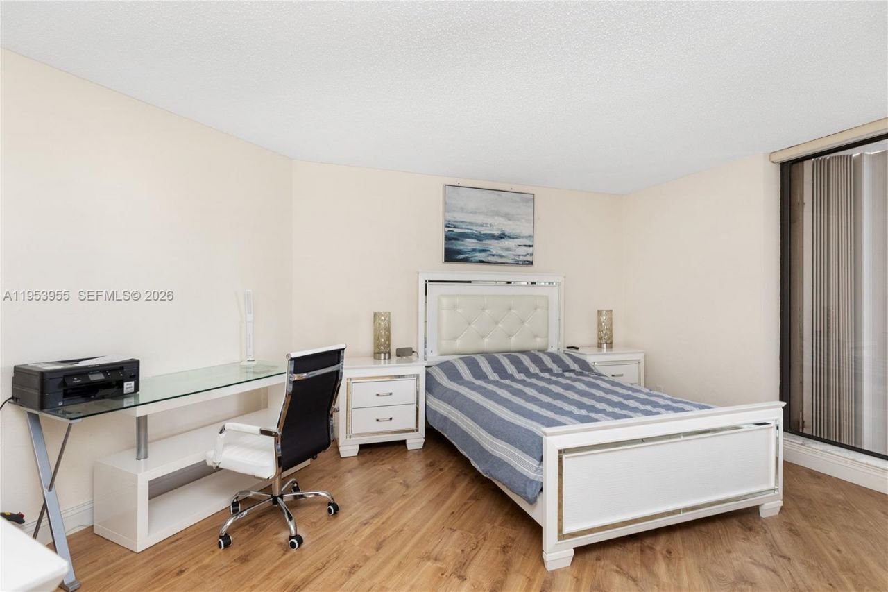 300 Three Islands Blvd , Unit 417, Hallandale Beach, FL 33009 Photo