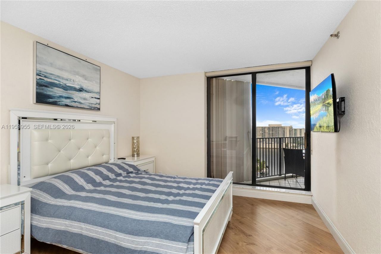 300 Three Islands Blvd , Unit 417, Hallandale Beach, FL 33009 Photo