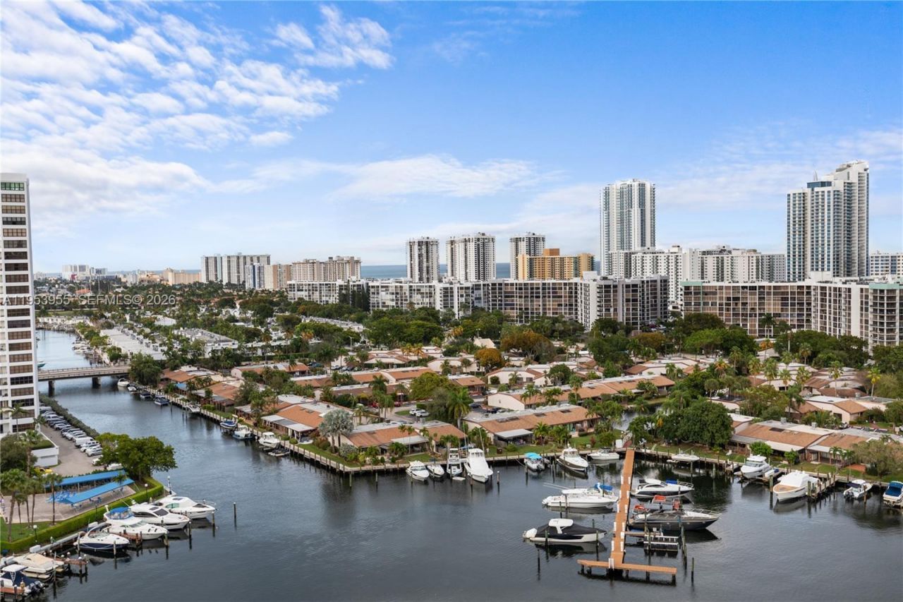 300 Three Islands Blvd , Unit 417, Hallandale Beach, FL 33009 Photo