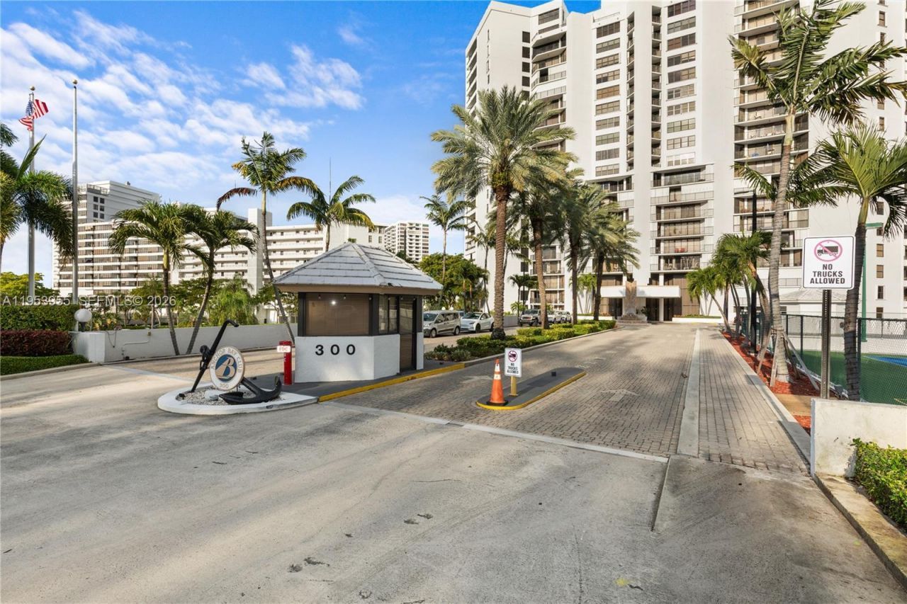 300 Three Islands Blvd , Unit 417, Hallandale Beach, FL 33009 Photo