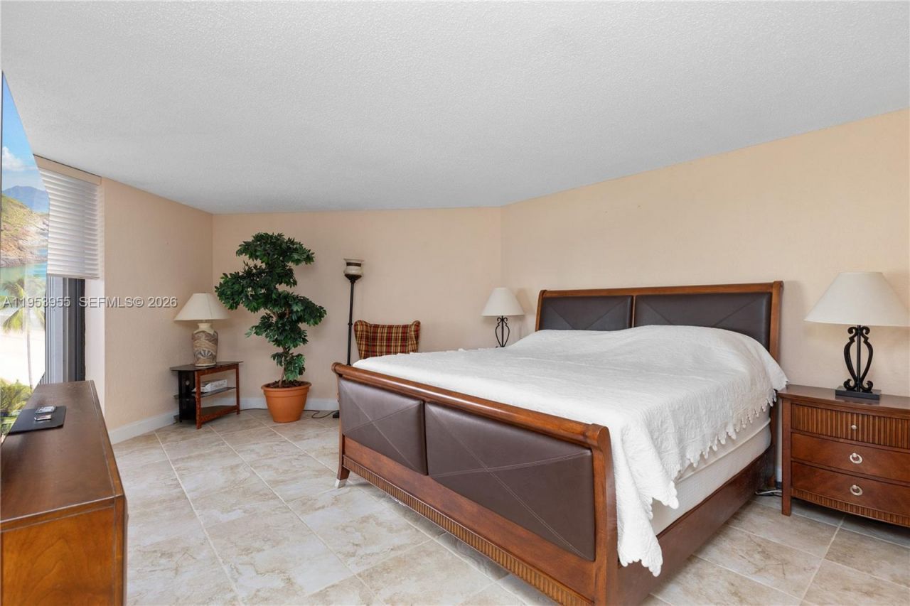 300 Three Islands Blvd , Unit 417, Hallandale Beach, FL 33009 Photo
